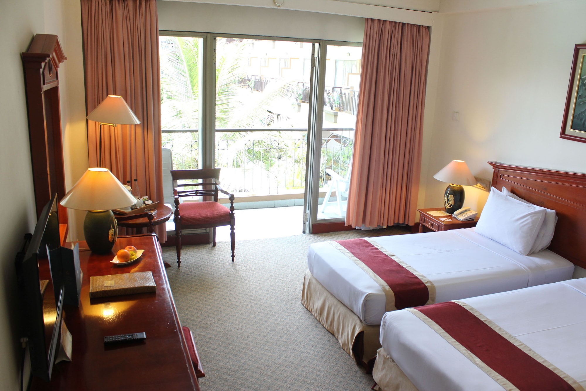 Executive Twin Beds