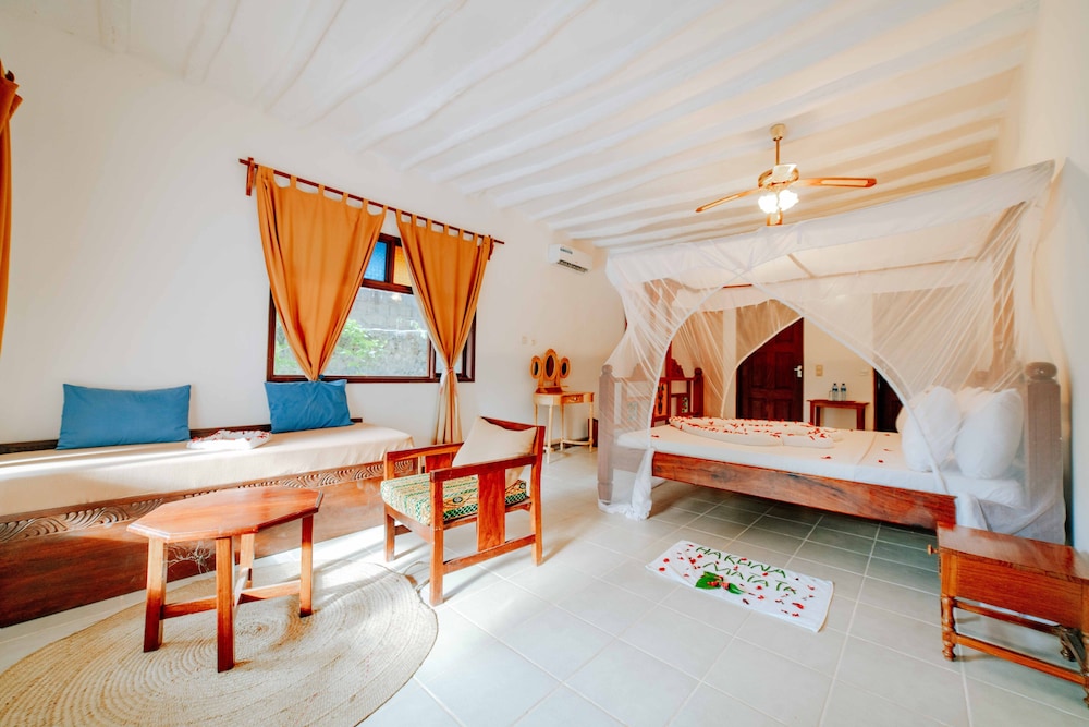 Spice Island Hotel and Resort 21/64