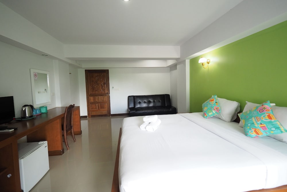 Phuhi Hotel 18/32