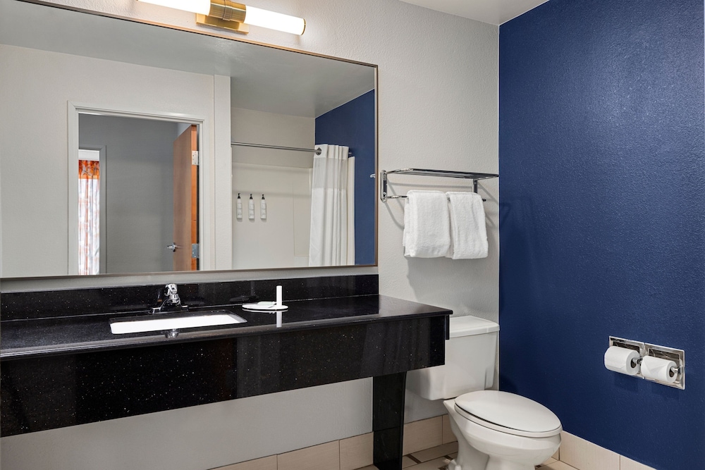 1 Bedroom, Suite