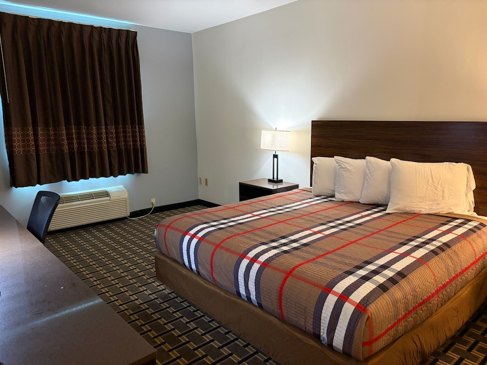 Regency Inn 14/59
