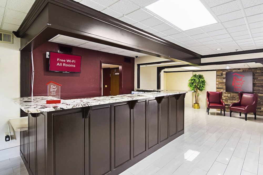 Red Roof Inn & Suites Fayetteville - Fort Bragg 8/27