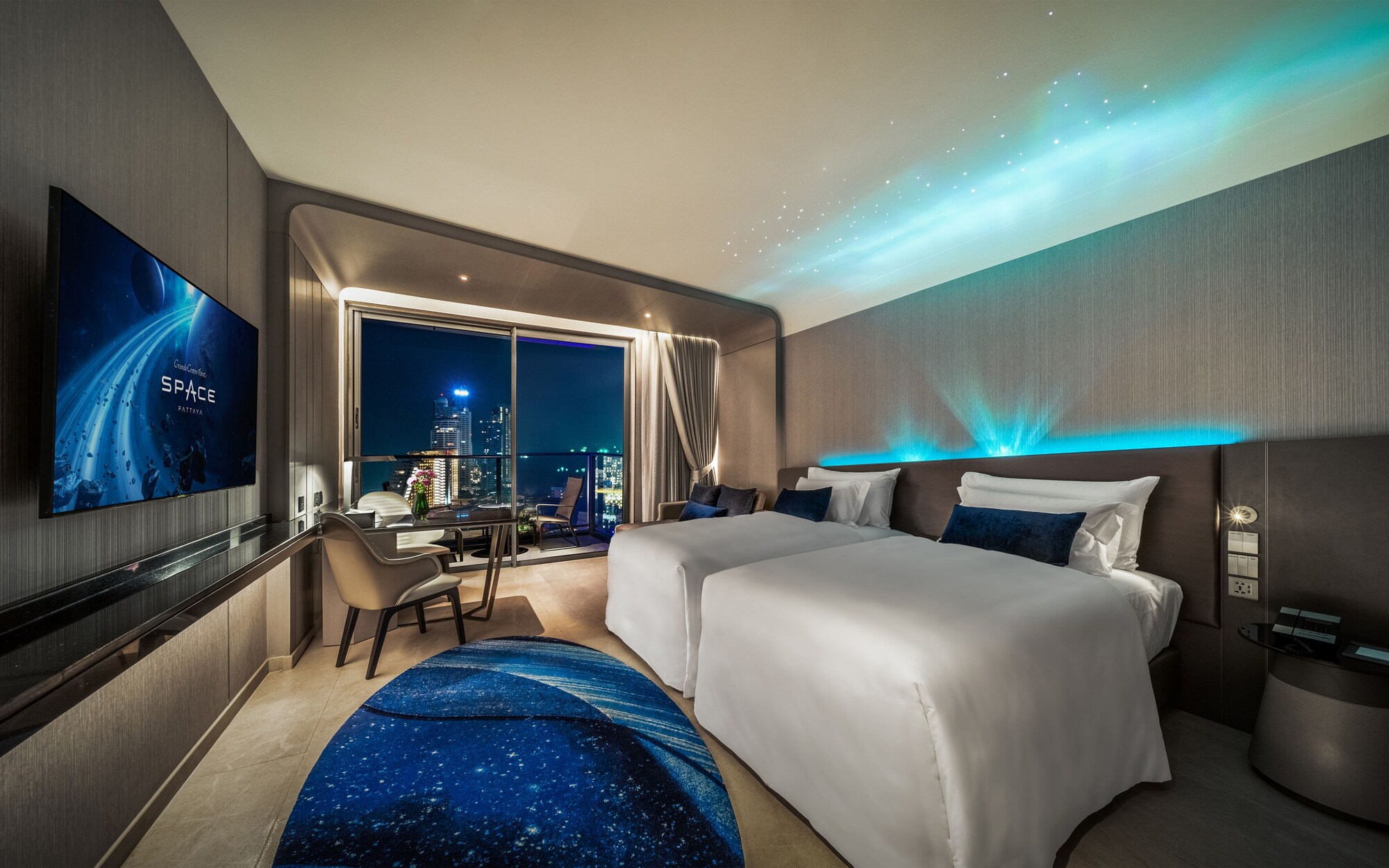 Room at Grande Centre Point Space Pattaya, PATTAYA