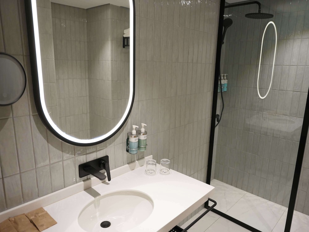 Novotel Riyadh Al Anoud 72/73