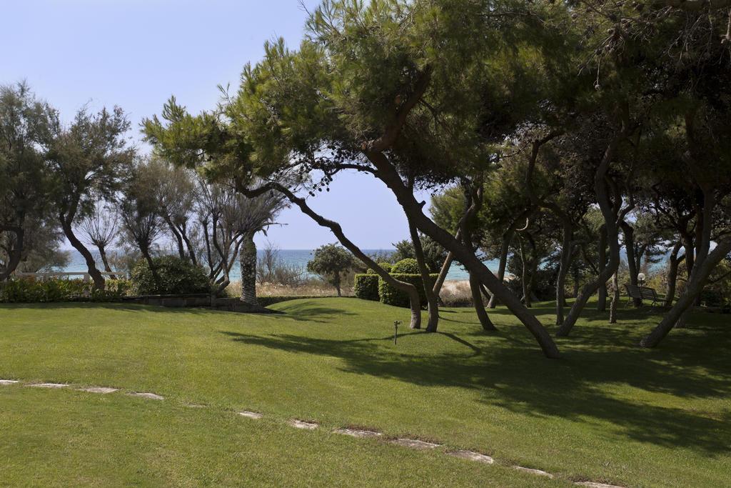 Grand Hotel Costa Brada 33/43