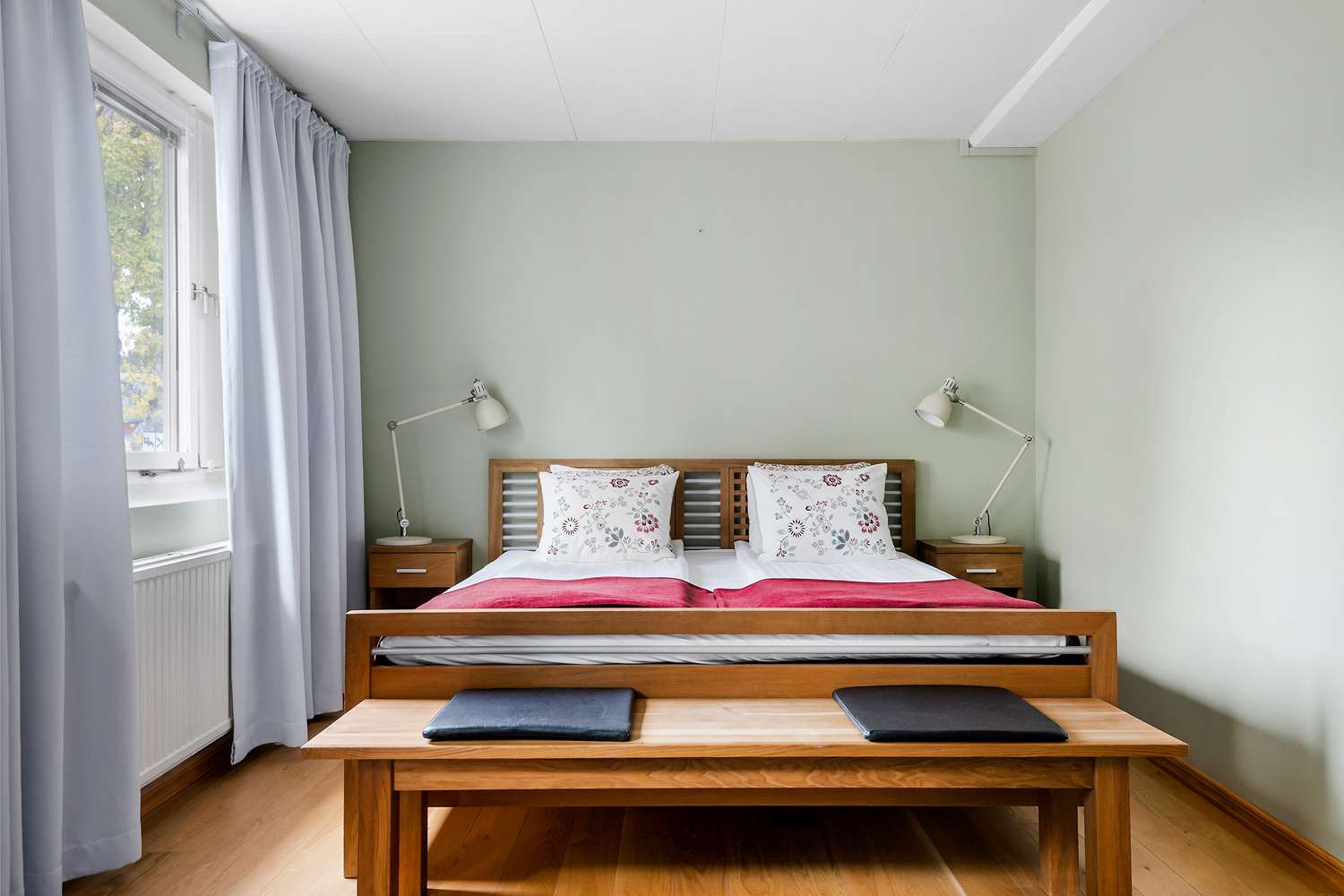 Deluxe, King Bed, Jetted Tub