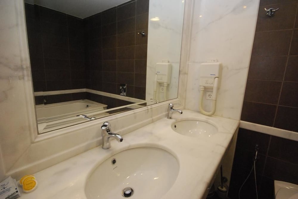 Lefkas Hotel 45/50