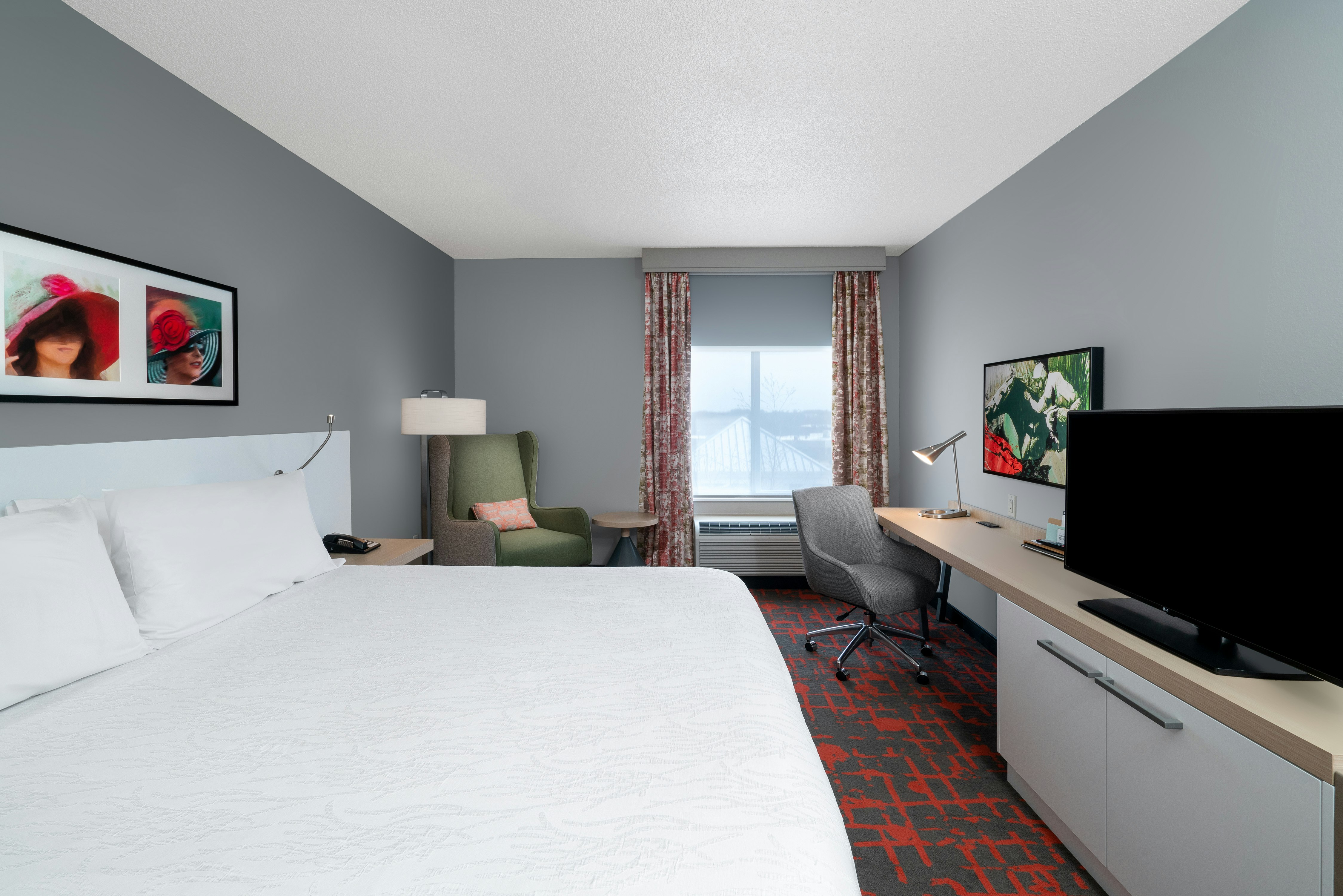 ROOM, KING BED, ACCESSIBLE