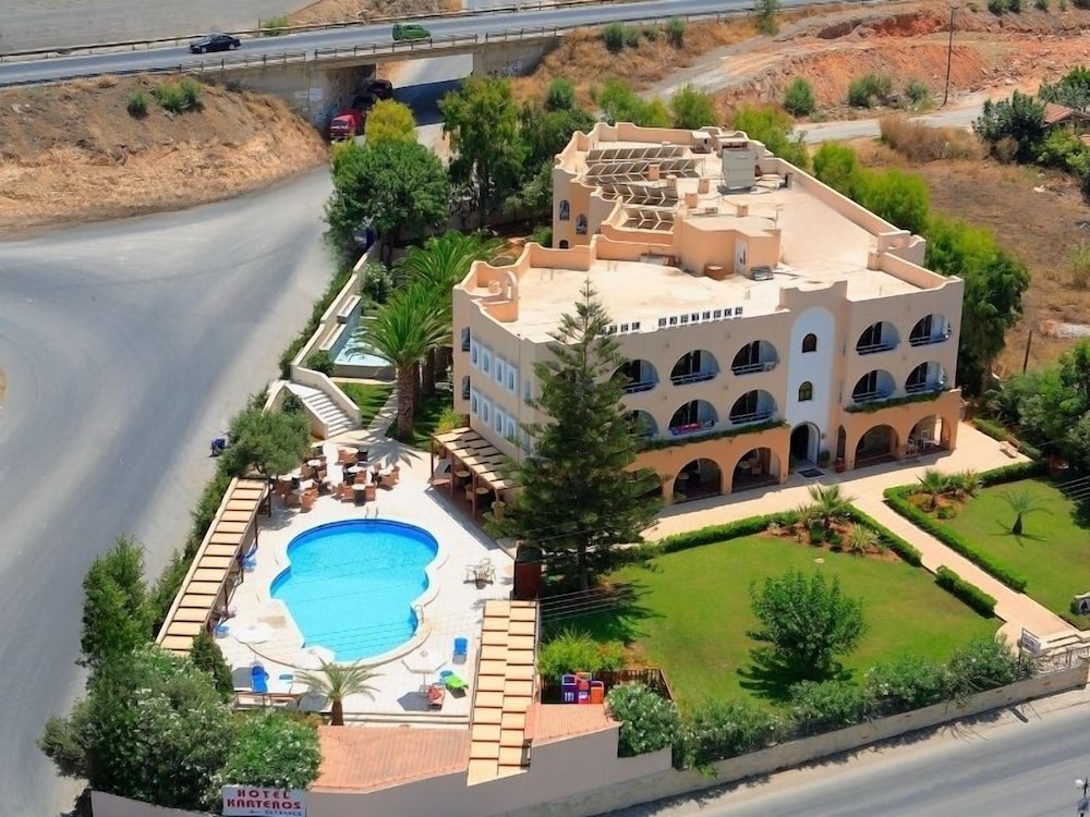 Karteros Hotel 45/49