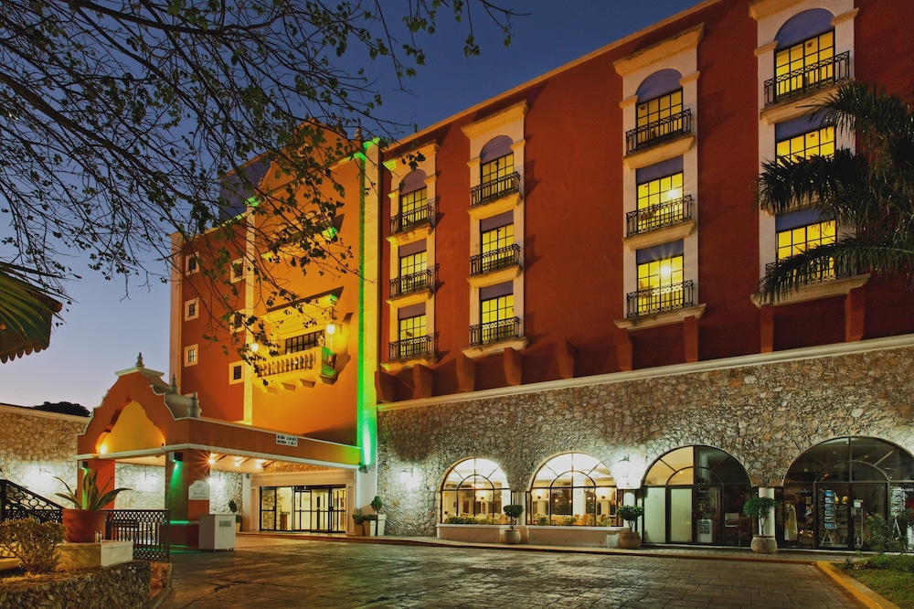 Holiday Inn Merida 64/74