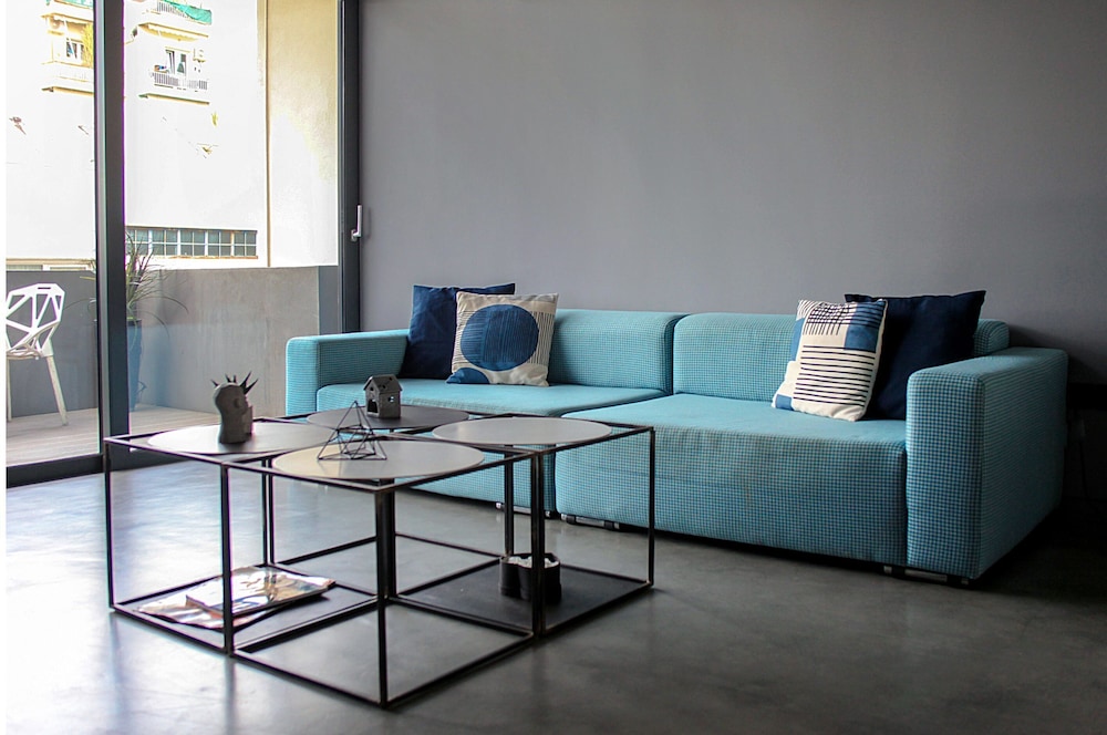 Athina Art Apartments 24/43