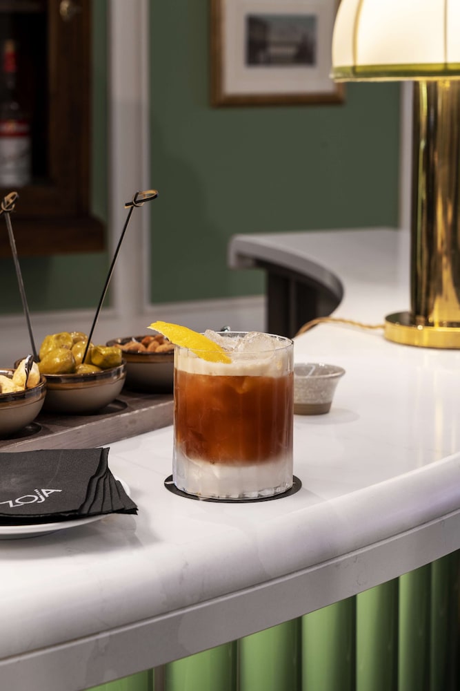 Radisson Collection Hotel, Palazzo Nani Venice 39/77