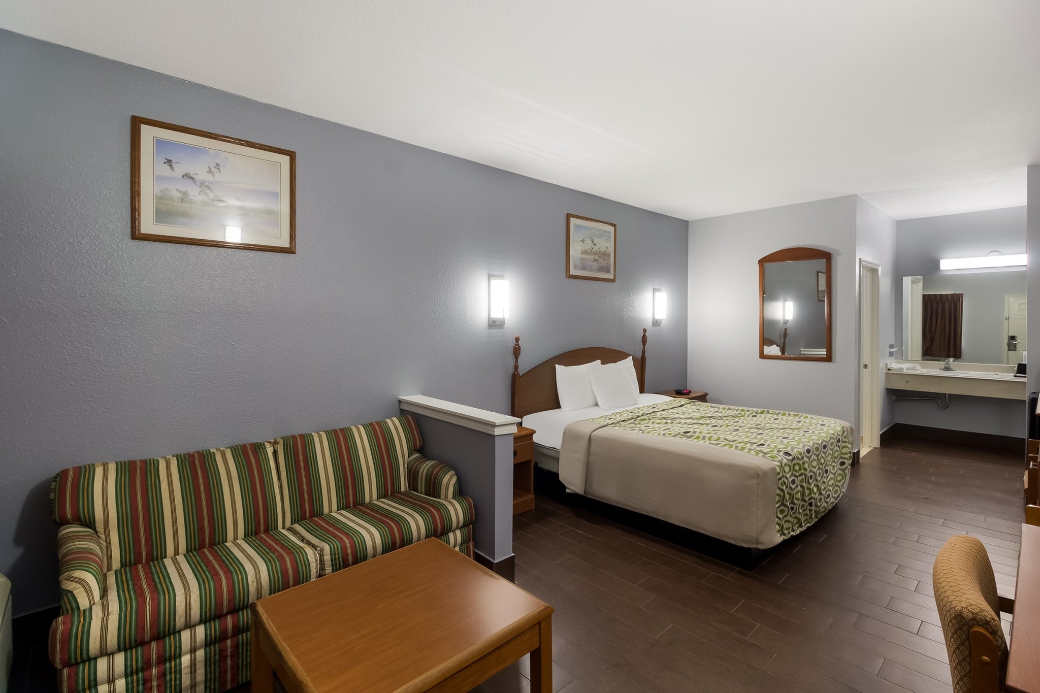 Palace Inn Hankamer 15/33