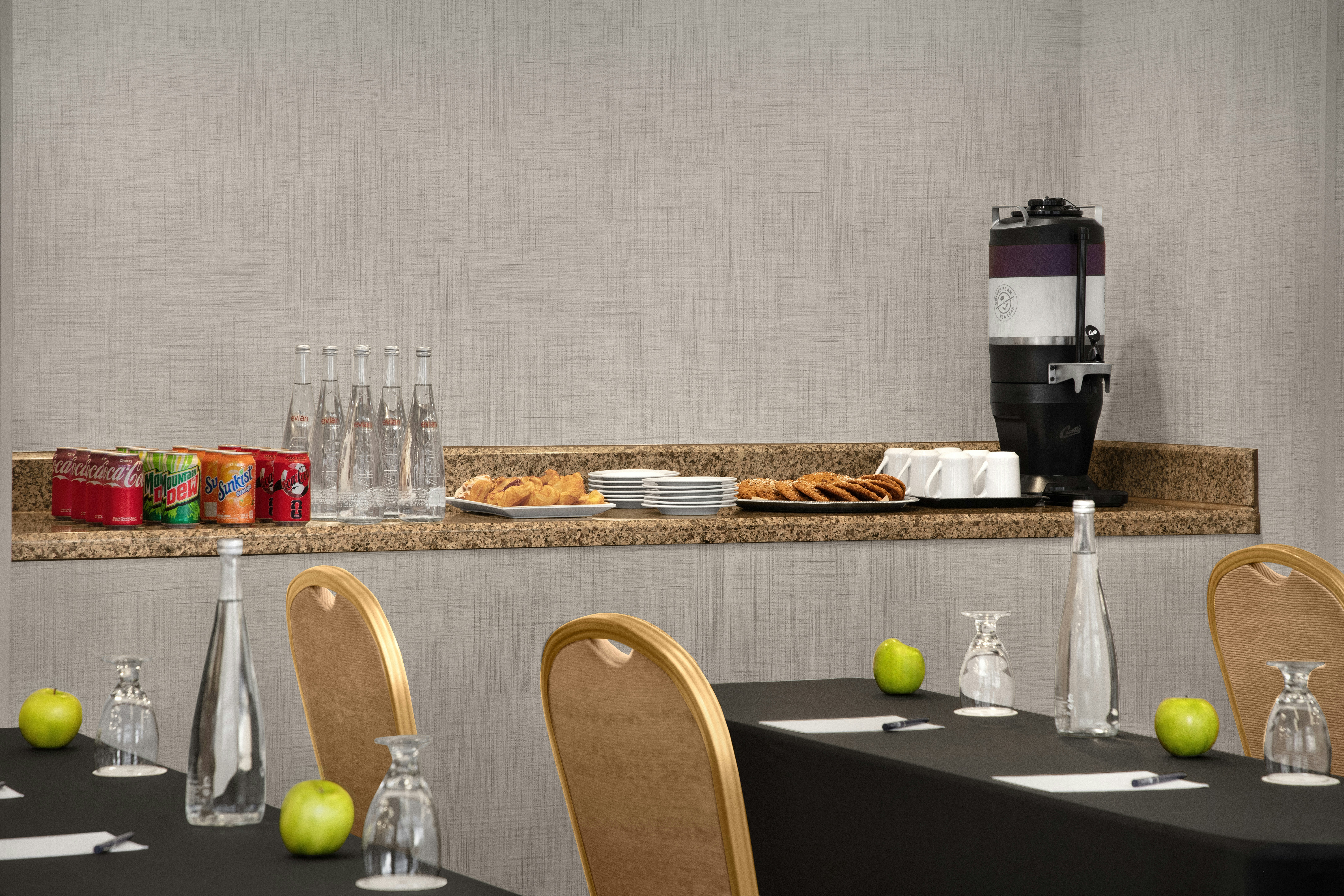 DoubleTree by Hilton Hotel LAX - El Segundo 27/84