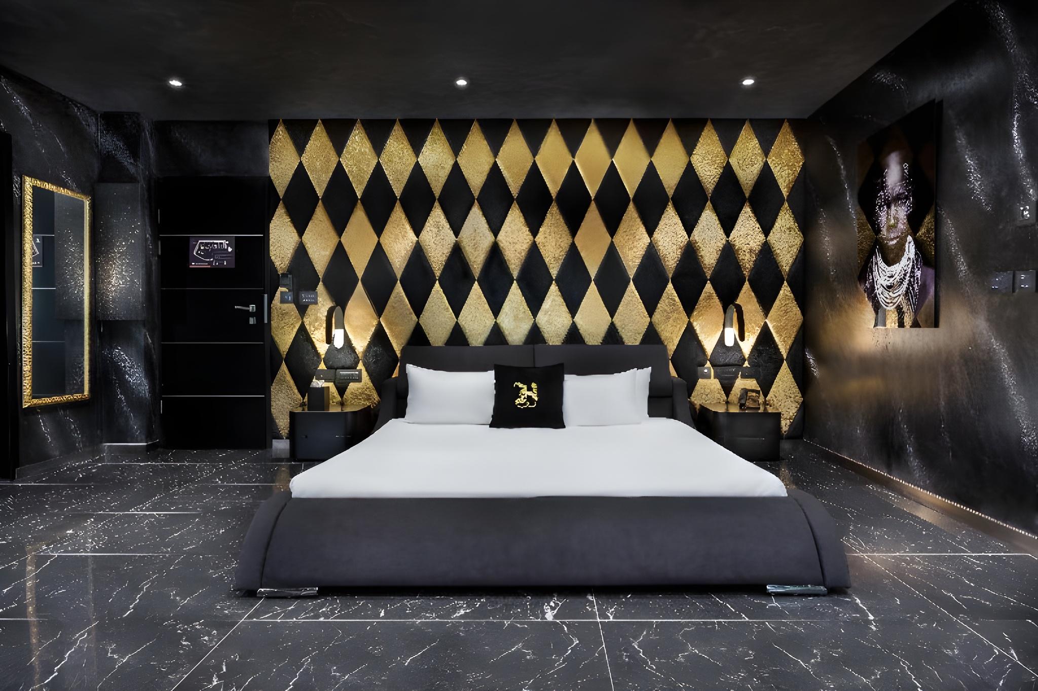 Residence, Penthouse, Suite