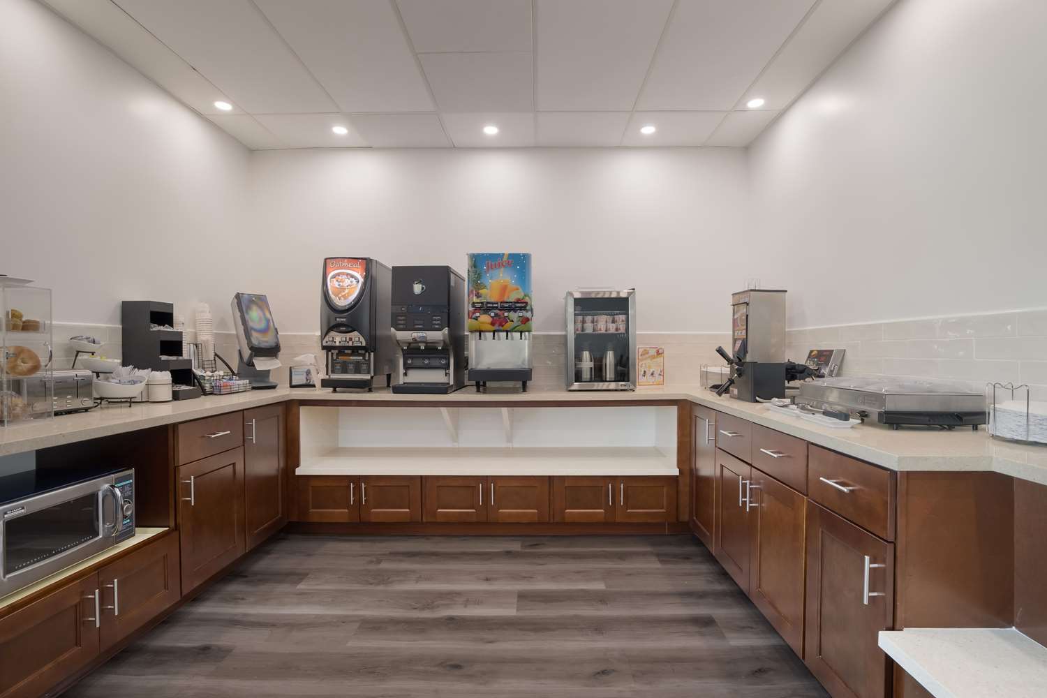 SureStay Plus Hotel By Best Western Upland Ontario North 4/16