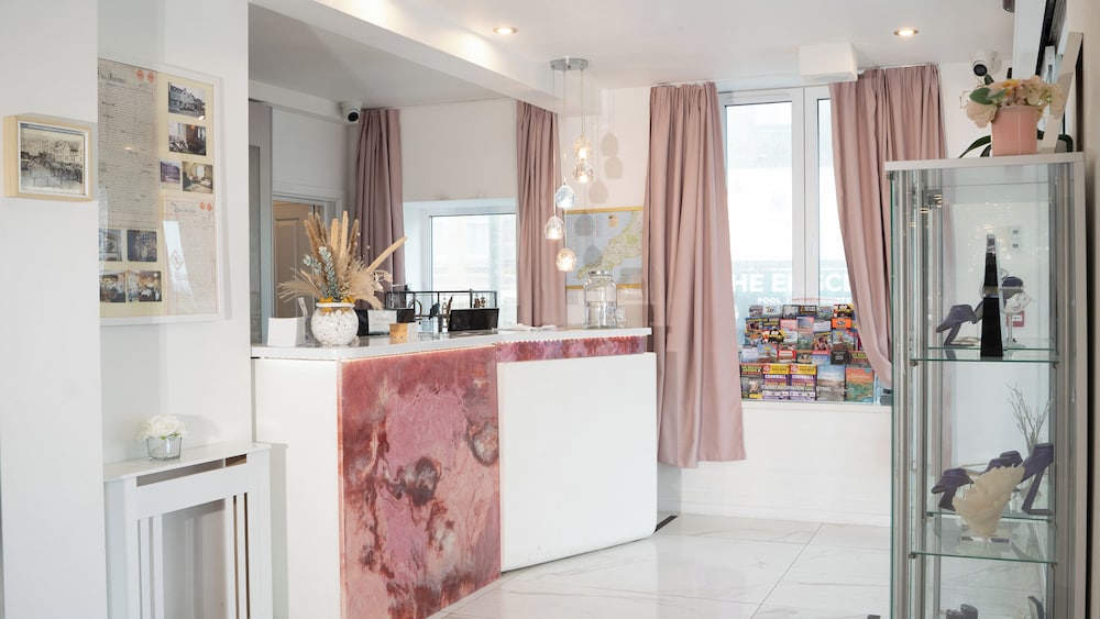 OYO Newquay Beach Hotel 5/50