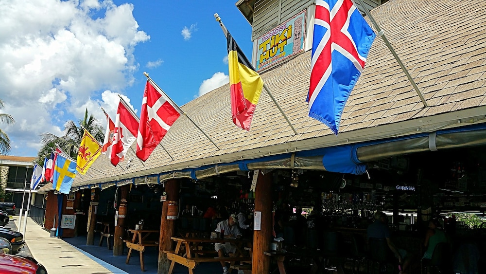 Dolphin Key Resort 33/50