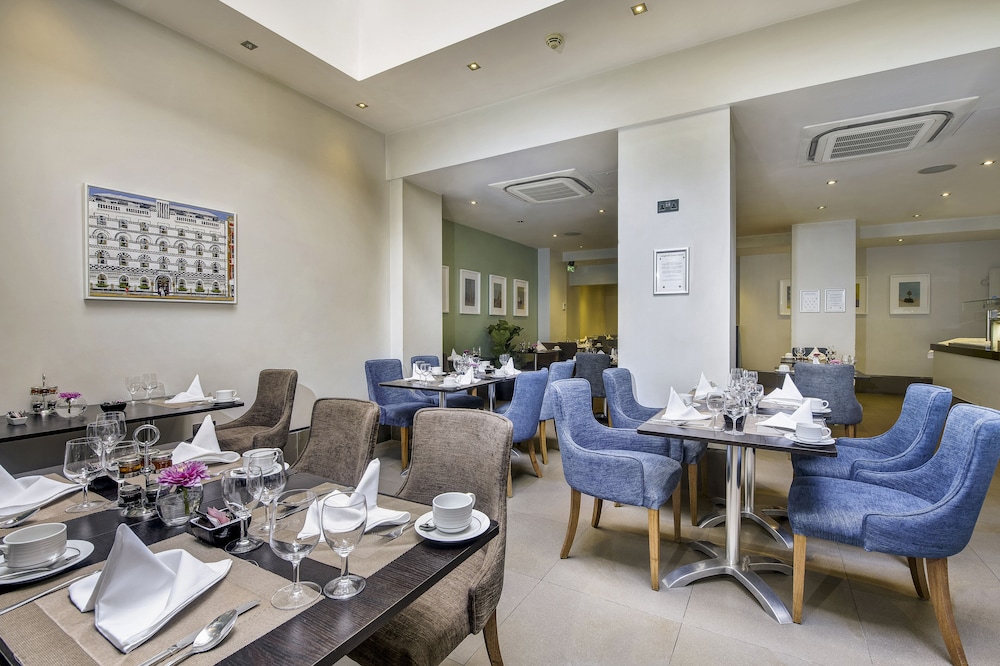 Langham Court Hotel 55/69