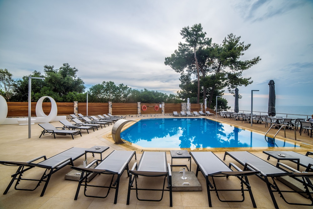 POSEIDON HOTEL 67/71
