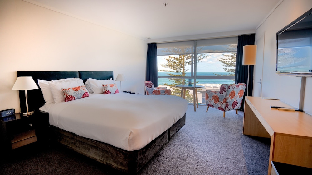 Scenic Hotel Te Pania 23/48