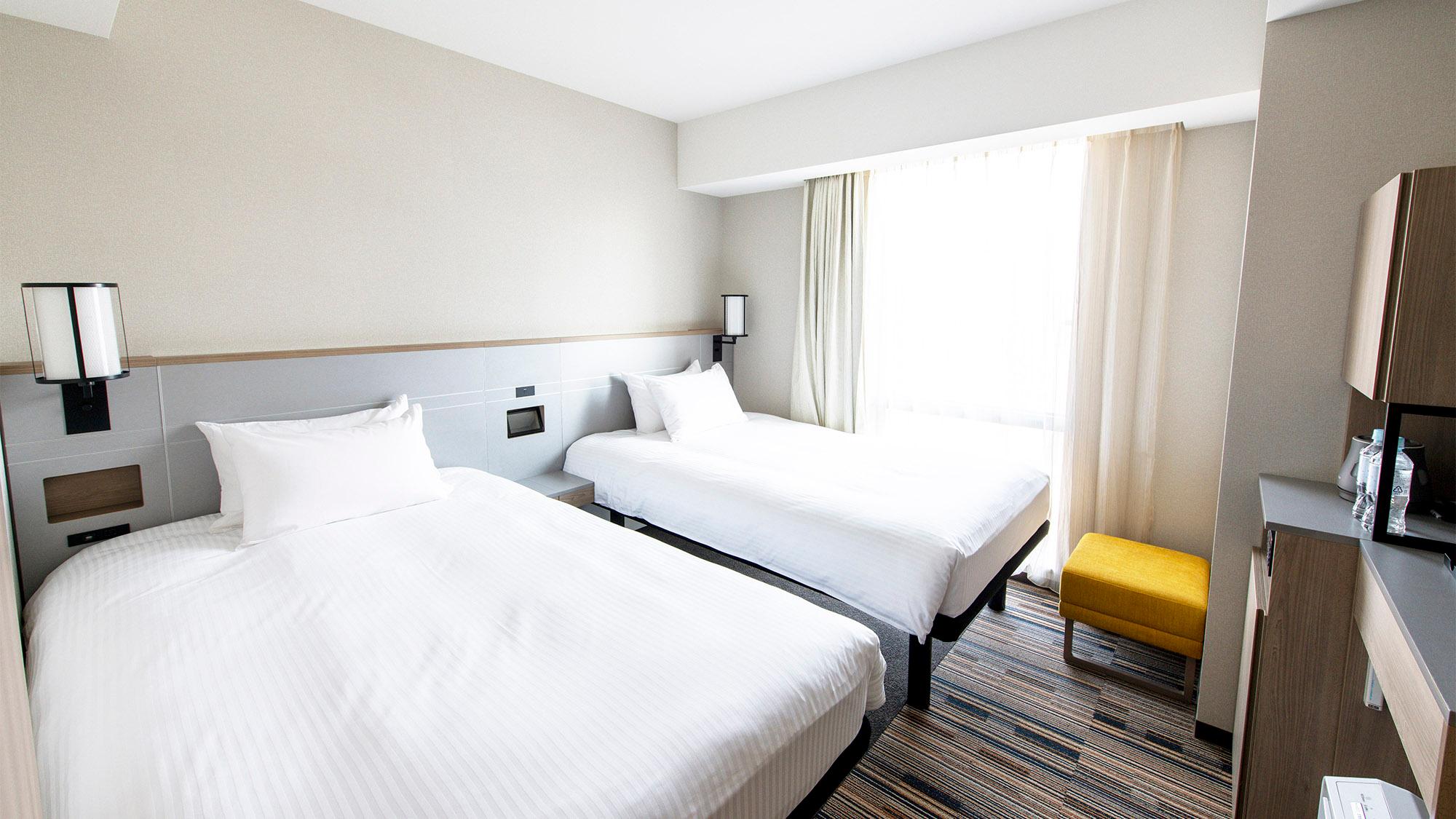 Type B, Standard, Twin Beds