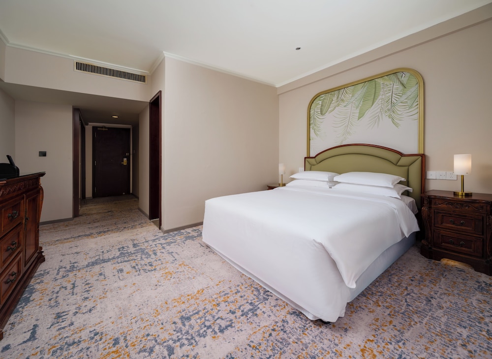 CLASSIC, QUEEN BED