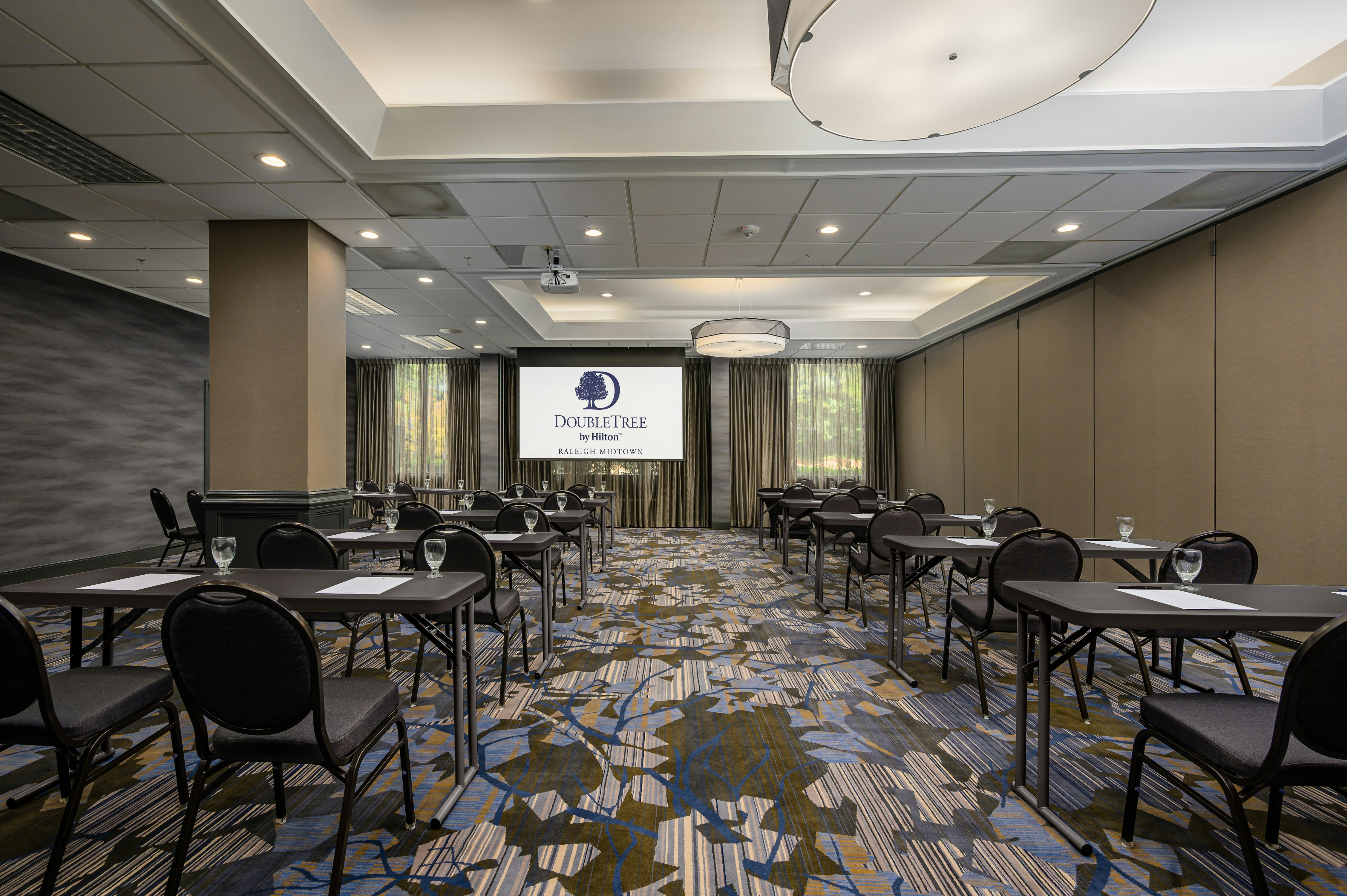 DoubleTree by Hilton Raleigh Midtown 15/21