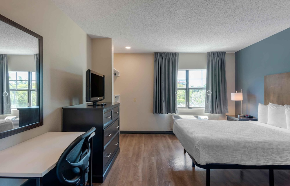 استوديو بسرير كوين لذوي الإعاقة، Extended Stay America Los Angeles - Burbank Airport 5/10