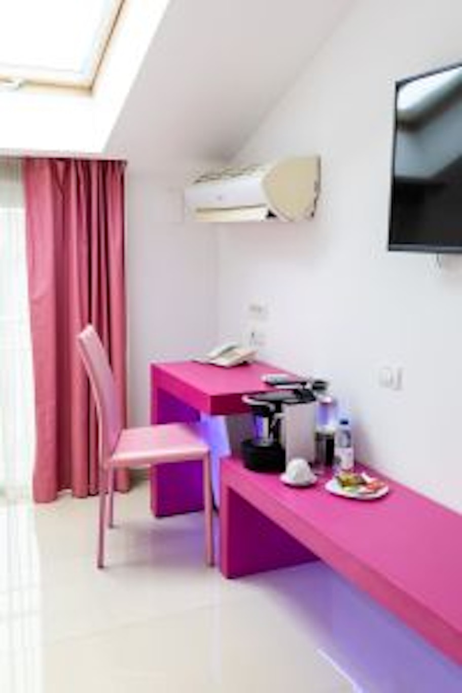 Christina Hotel 37/61