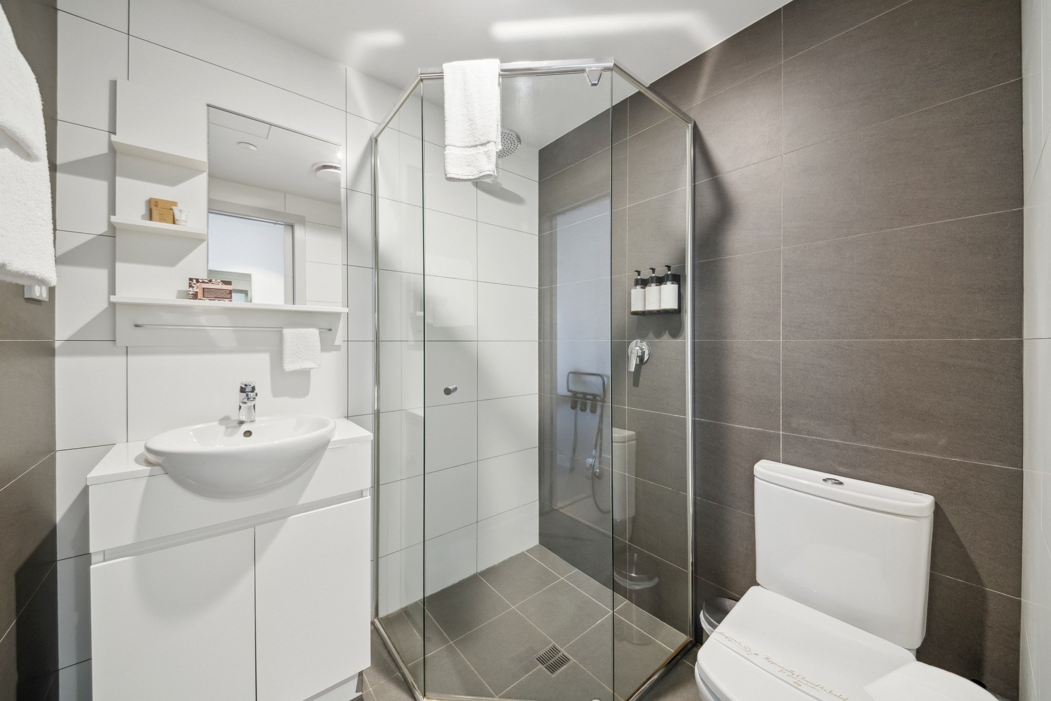 Studio 8 Residences - Adults Only 35/35