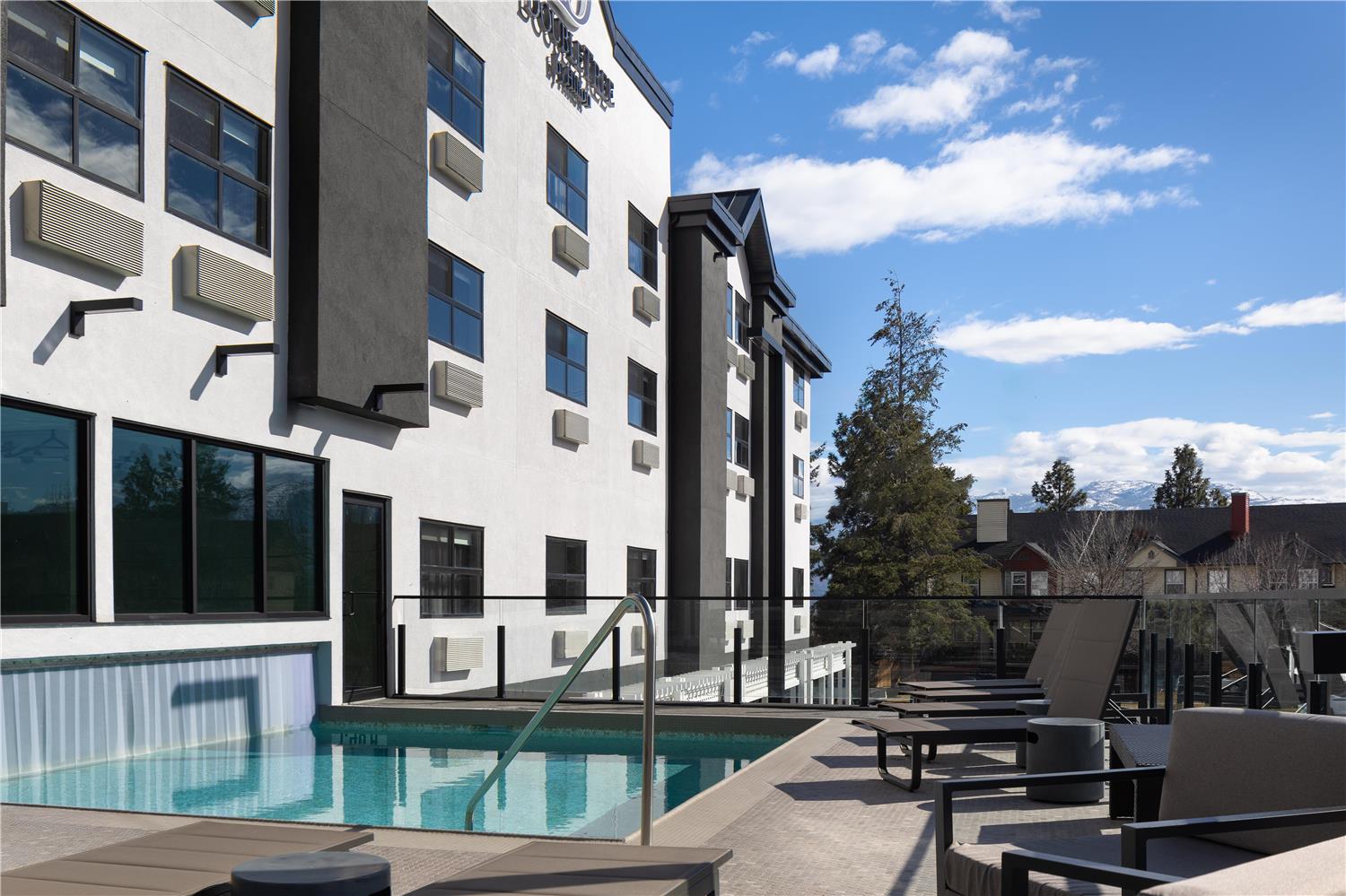 DoubleTree by Hilton West Kelowna 5/34