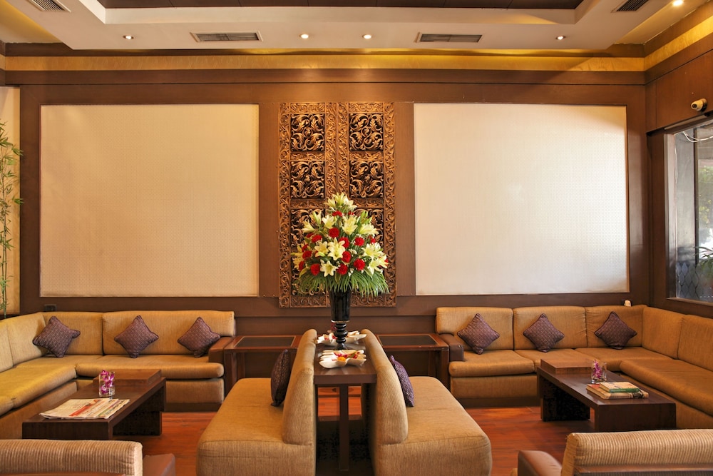 HOTEL SURYA ROYAL 20/41