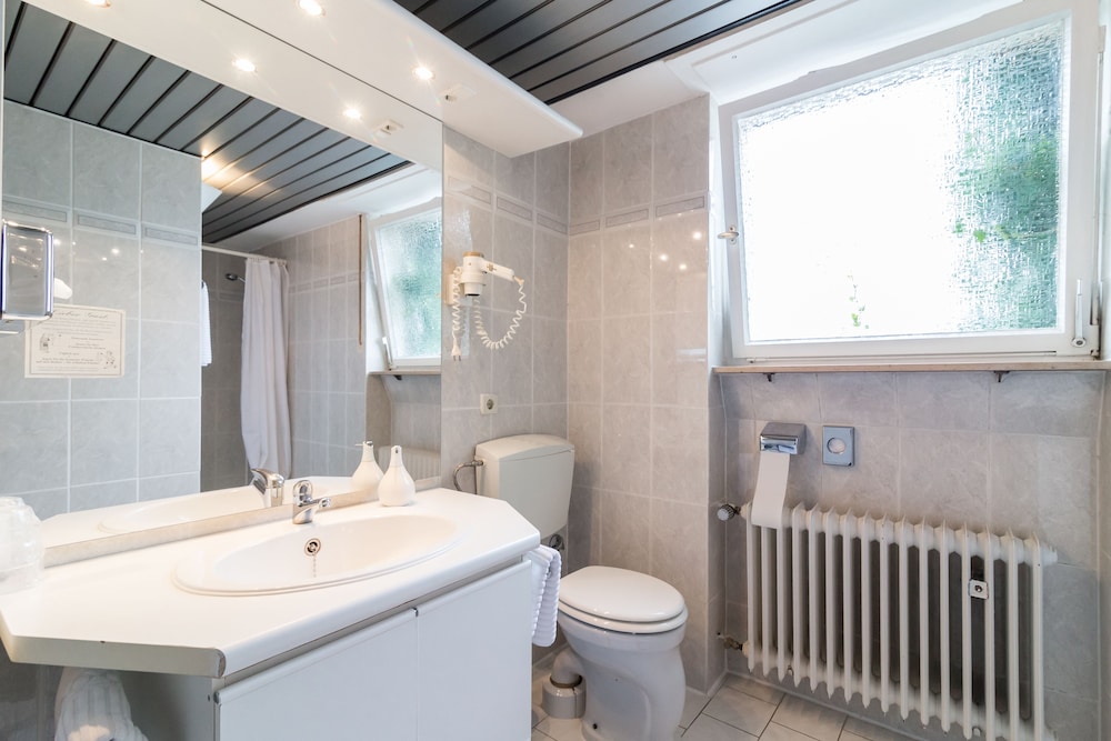 Thermen Hotel Bad Soden Am Taunus 38/42
