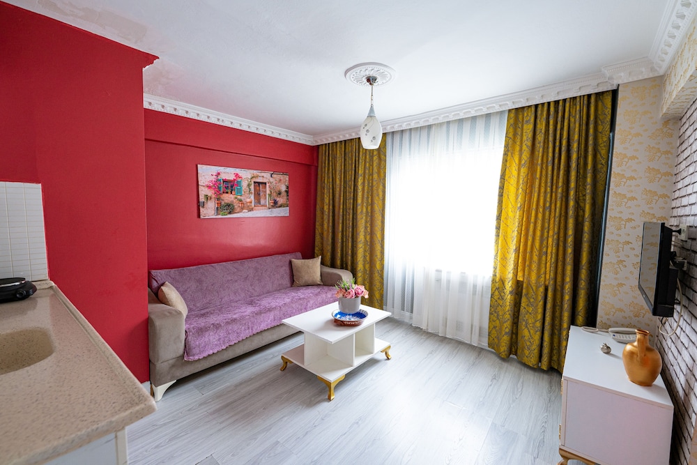 Evin Suit Hotel 7/50