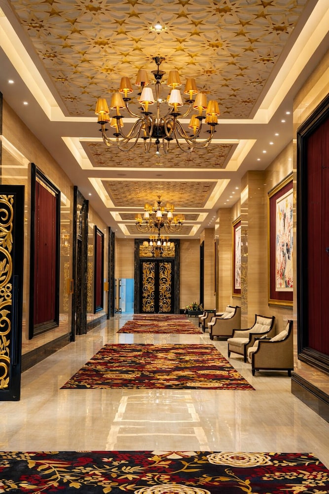 Trans Hotel Jakarta 8/50