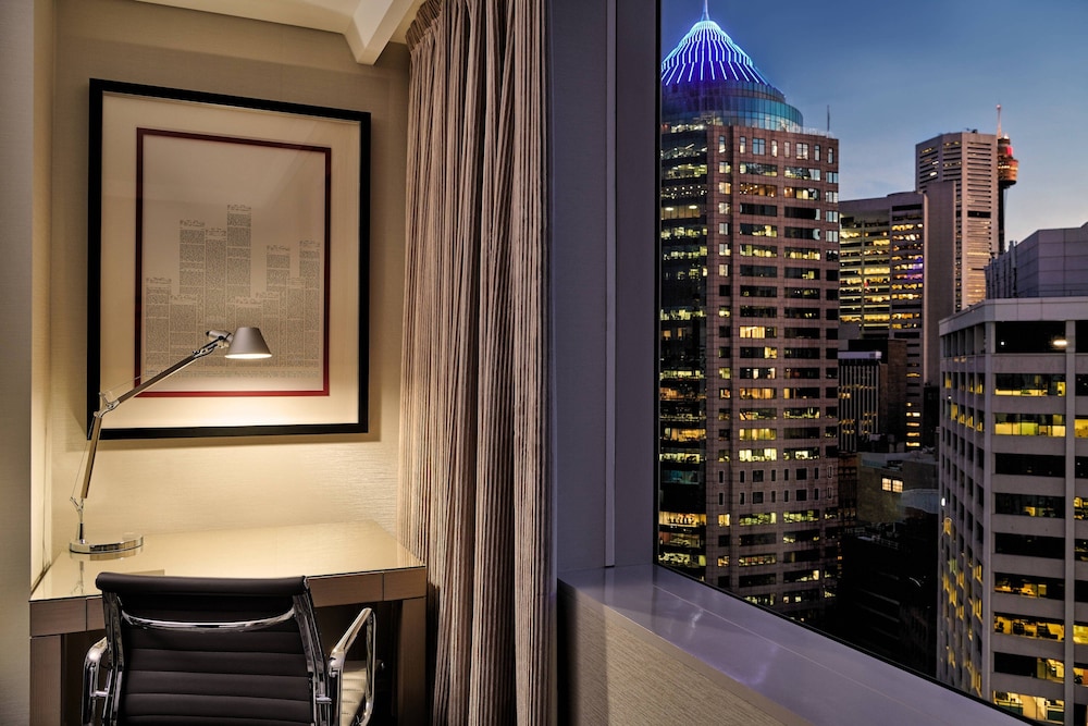 Sydney Harbour Marriott 25/53