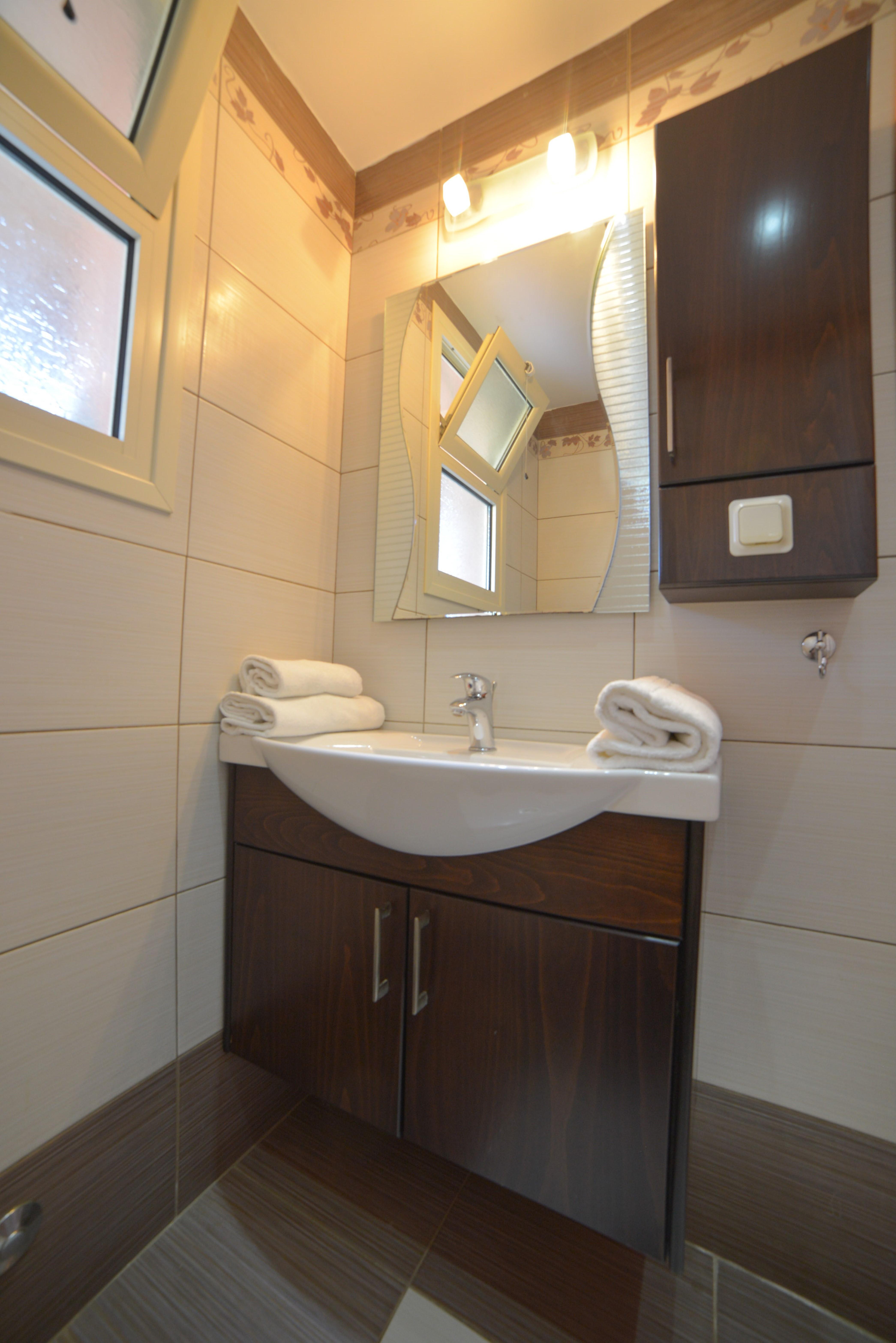 MEGALI LUXURIES APARTMENTS 7/7