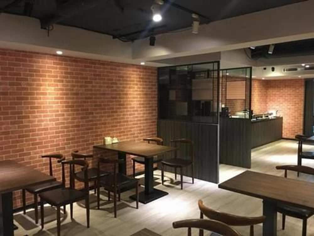 Dahshin Hotel 46/67