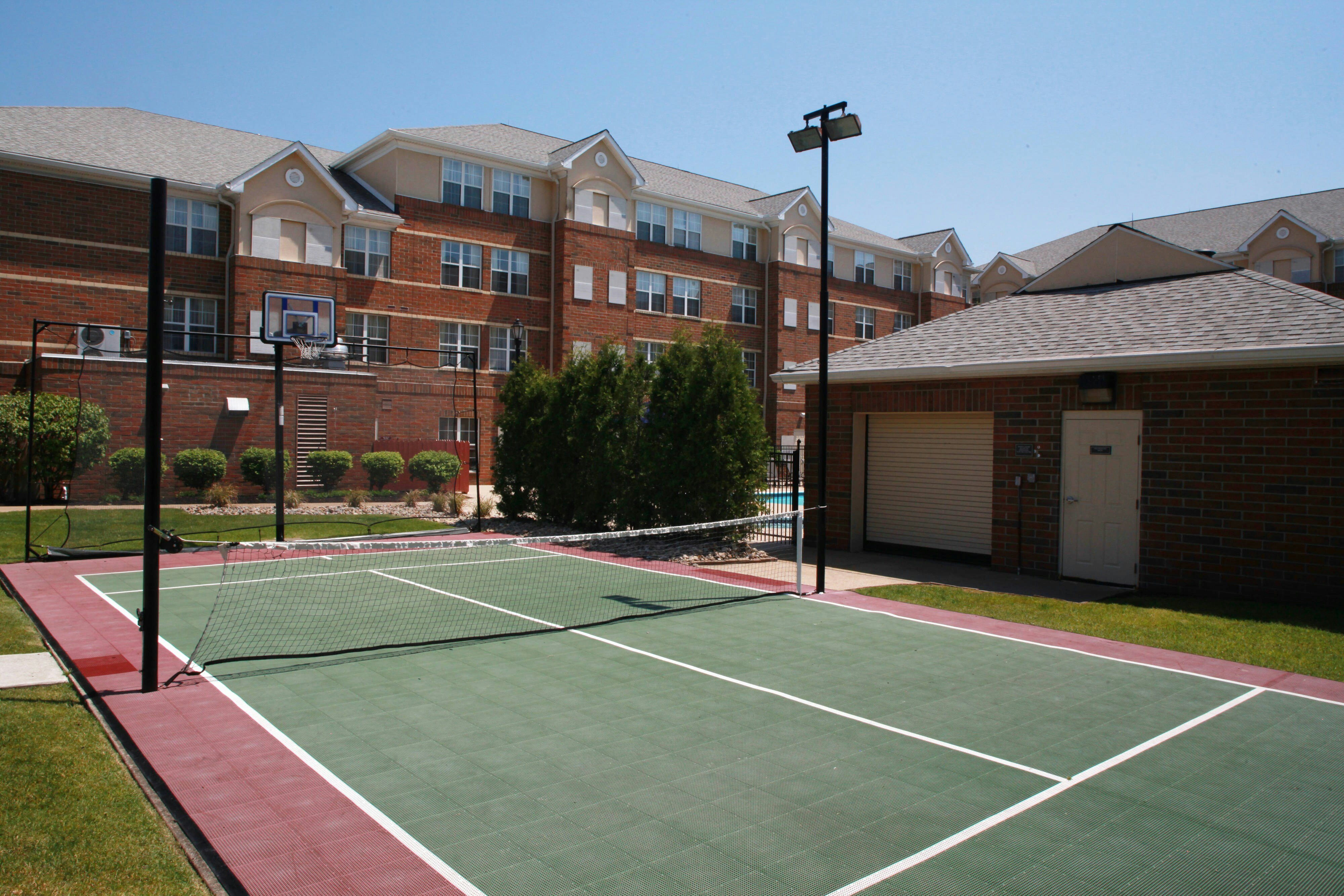 Residence Inn Cleveland Beachwood 11/33