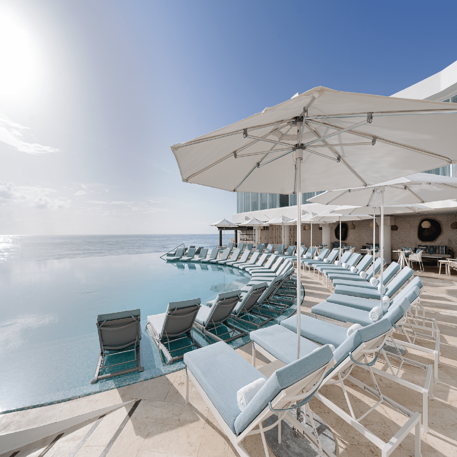Superior