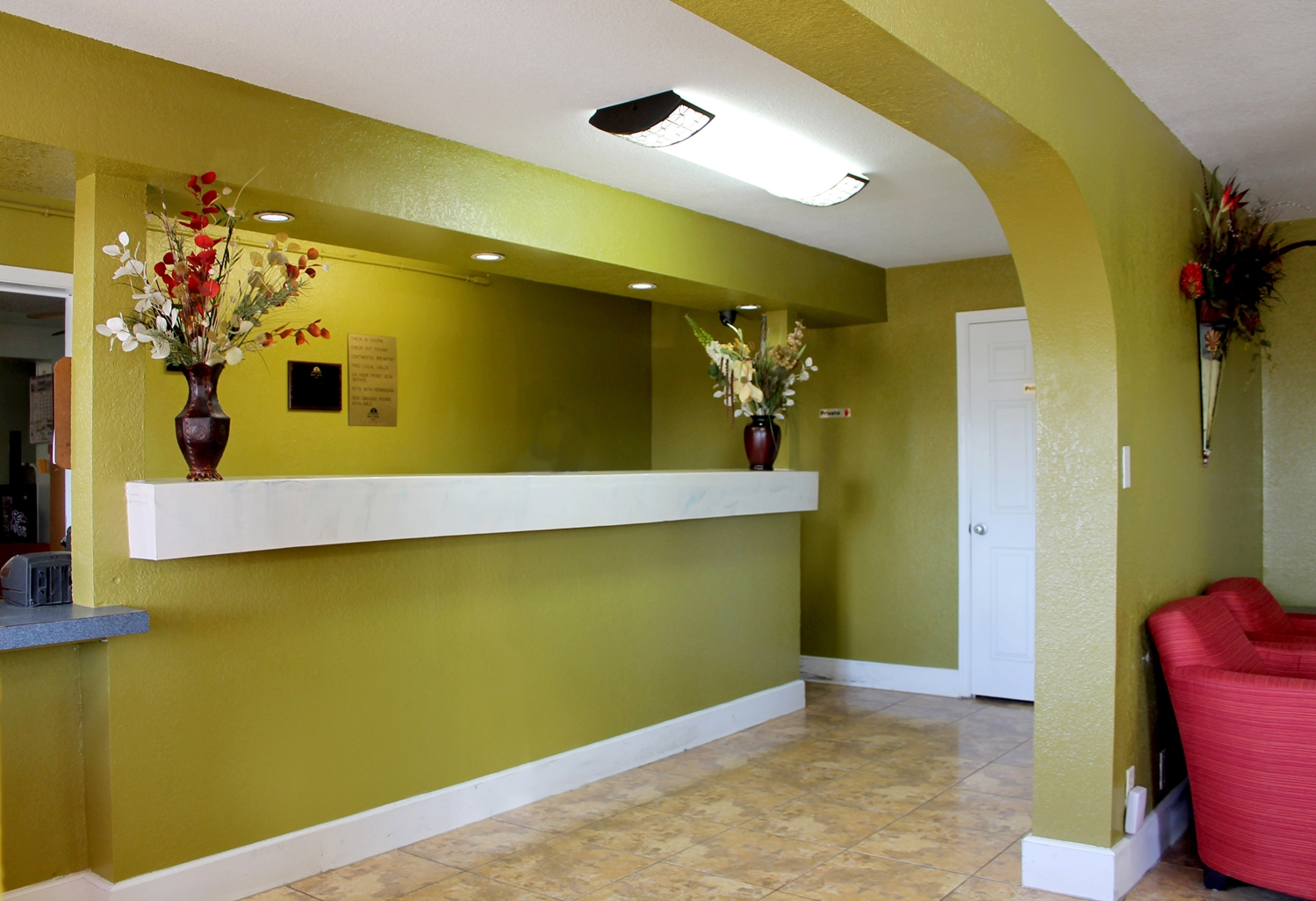 Americas Best Value Inn - Frost Bank Center 4/36
