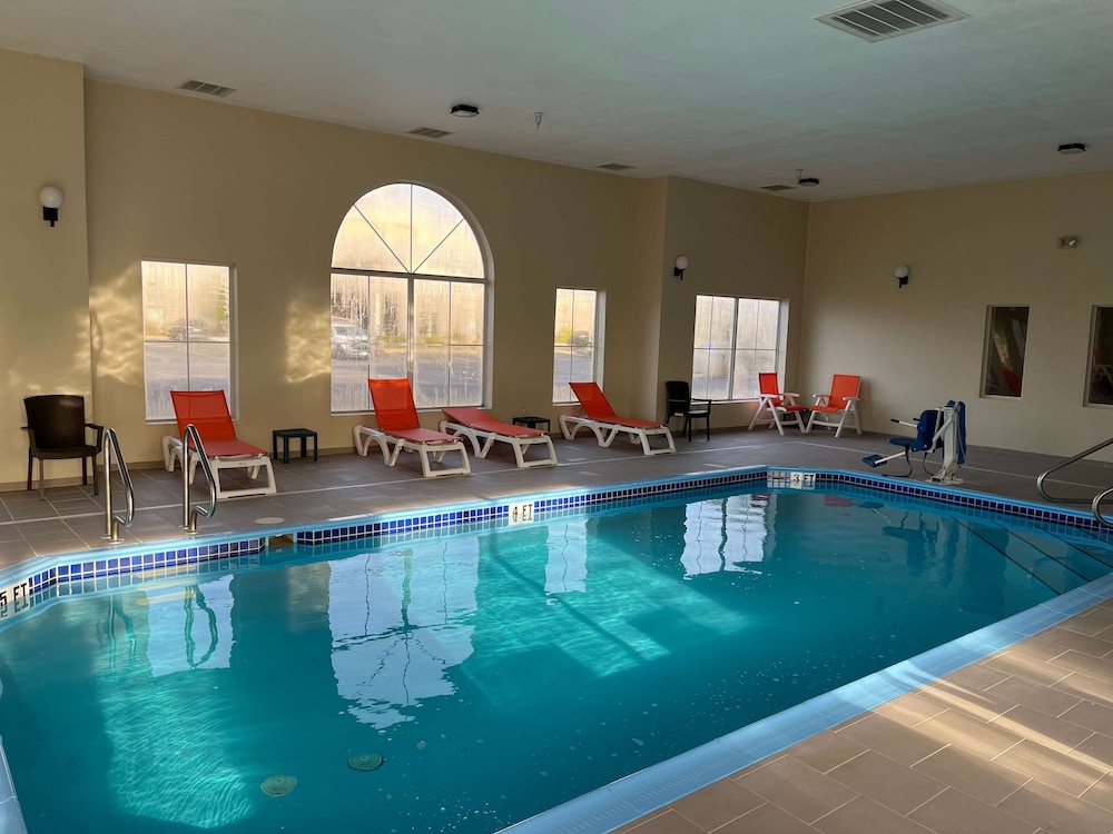 Wingate by Wyndham Clearfield 2/25