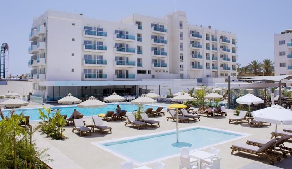 Kapetanios Bay Hotel 39/49