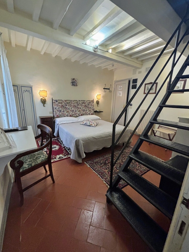 Comfort, Quadruple, Queen and Twin Beds