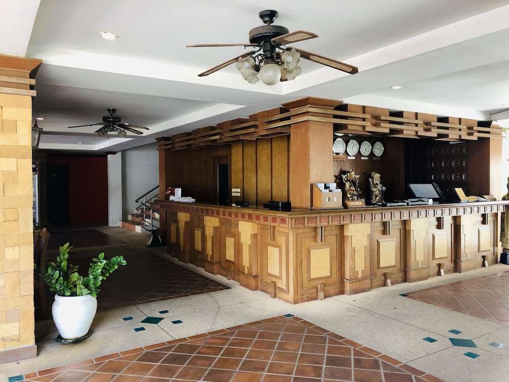 Jiraporn Hill Resort Patong Phuket 6/59
