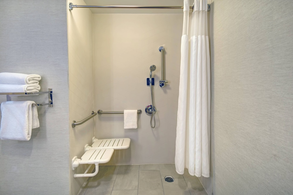 Fairfield Inn Suites by Marriott Atlanta Kennesaw 49/50