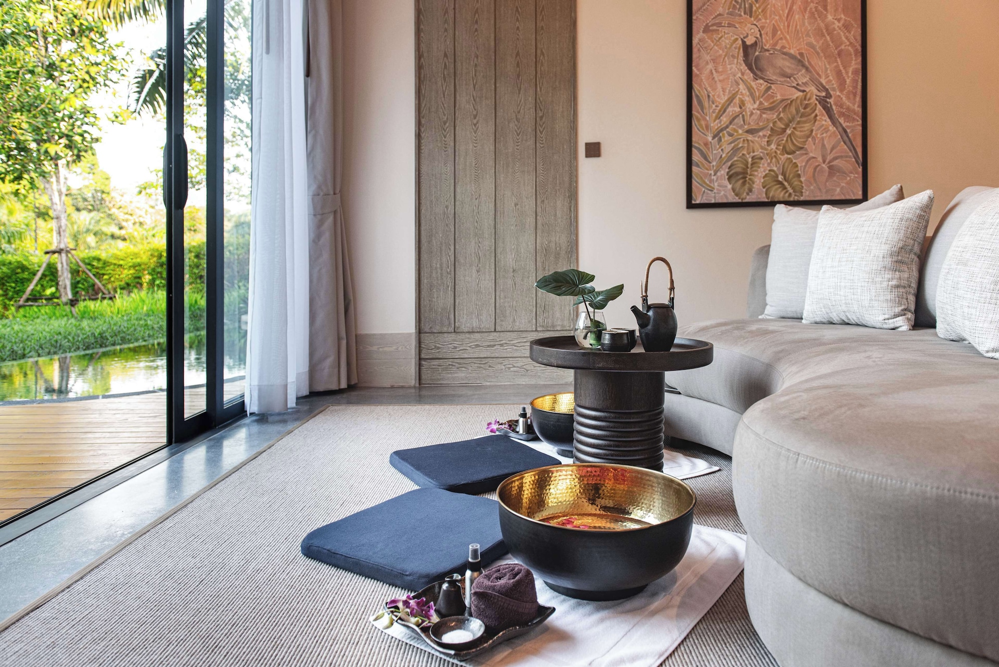 Pool Penthouse, King Bed, Sea View 3/4
