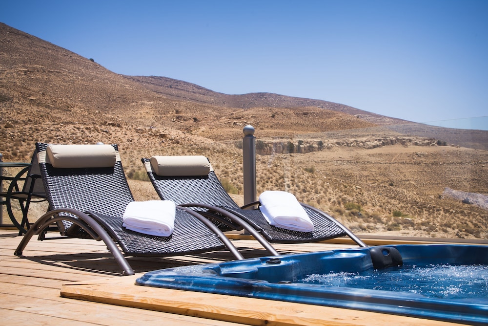 Petra Bubble Luxotel 27/32