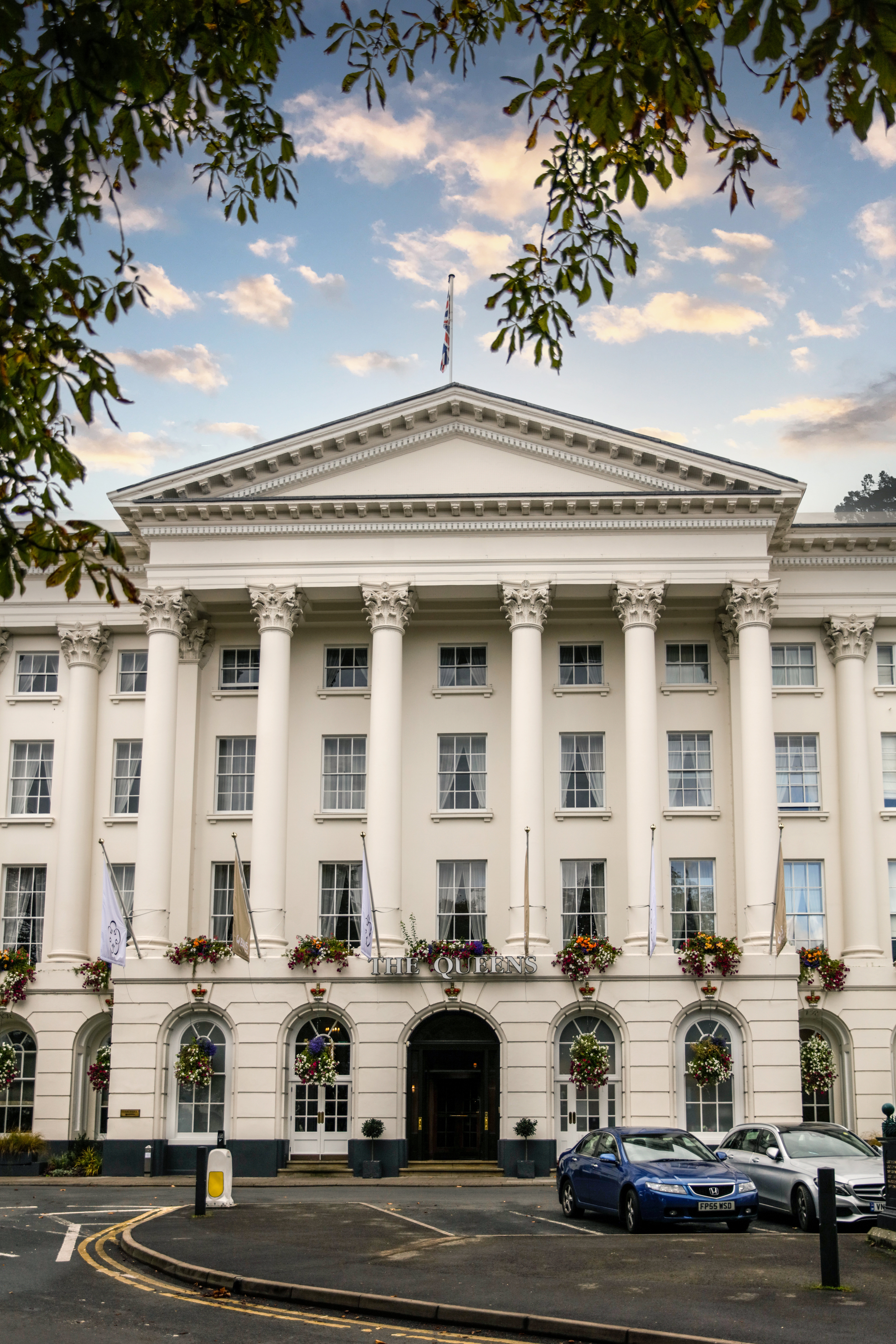 Queens Hotel Cheltenham 2/53